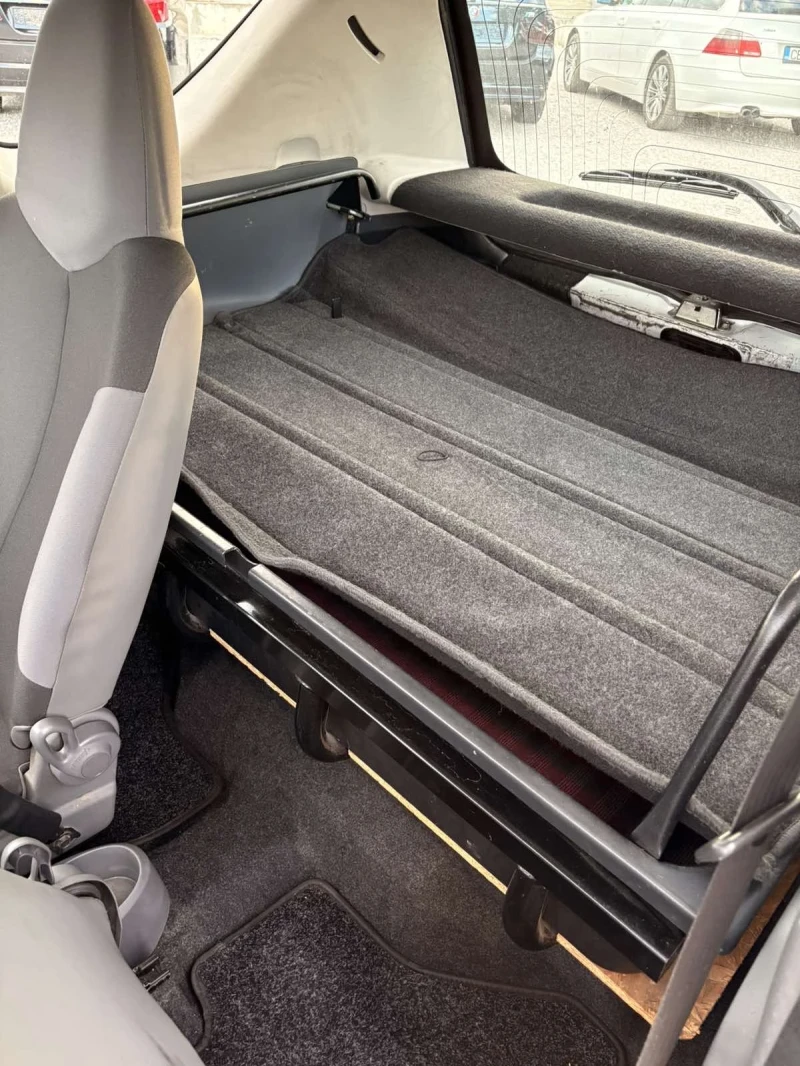 Peugeot 107 1.0 бензин / 1+ 1 товарна, снимка 10 - Автомобили и джипове - 52670174