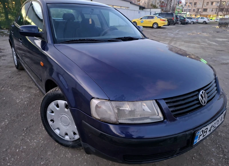 VW Passat 1.6 Газ Клима, снимка 10 - Автомобили и джипове - 53207870