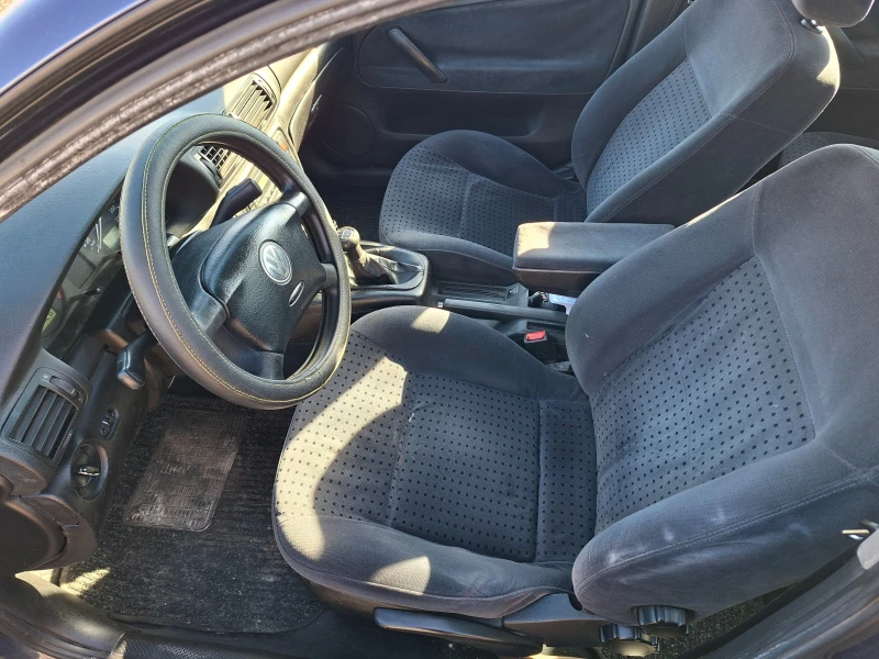 VW Passat 1.6 Газ Клима, снимка 14 - Автомобили и джипове - 53207870