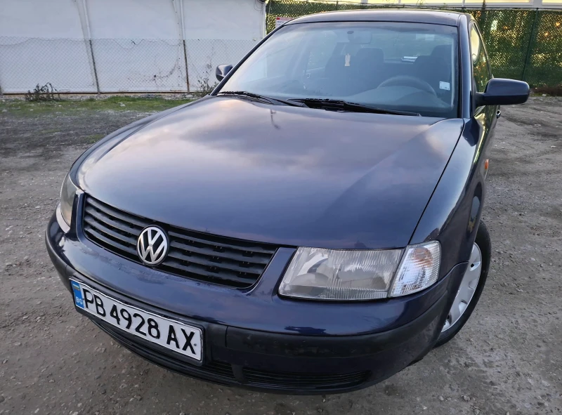 VW Passat 1.6 Газ Клима, снимка 8 - Автомобили и джипове - 53207870