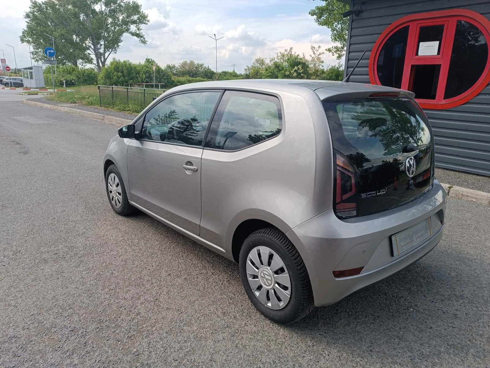 VW Up 1.0 CNG - изображение 5