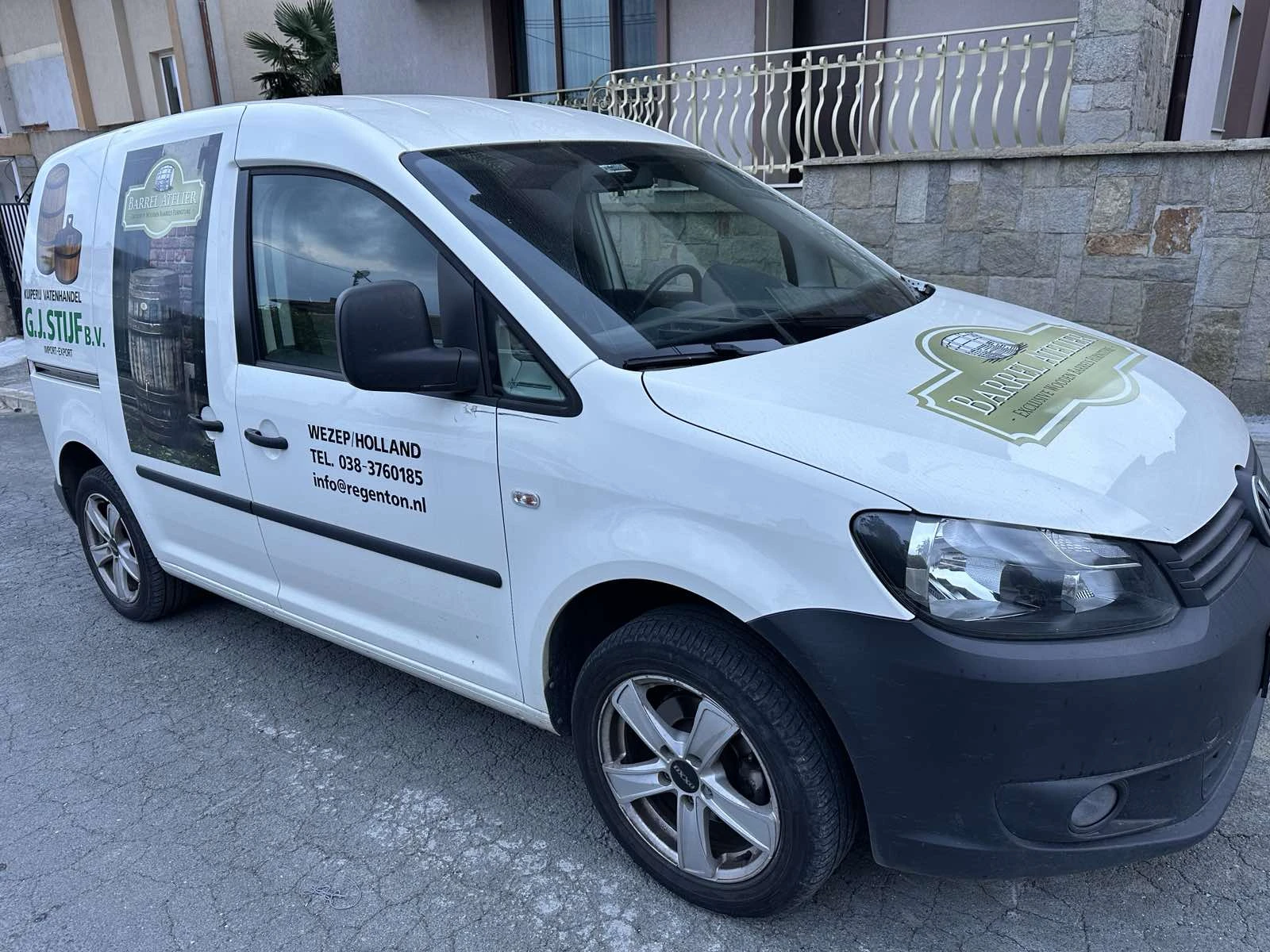 VW Caddy 1.6 TDI Климатик, Bluetooth - изображение 4