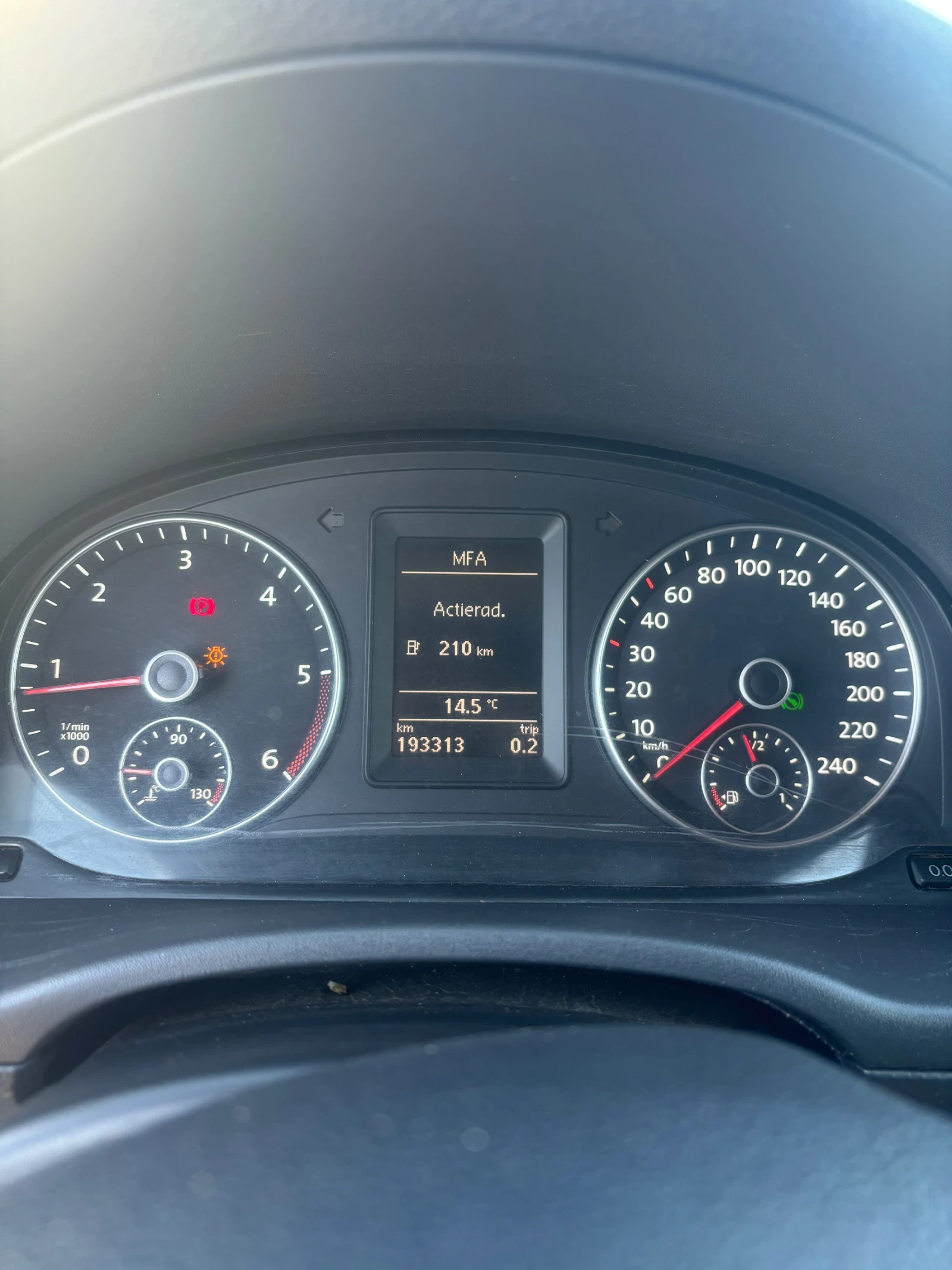 VW Caddy 1.6 TDI Maxi DSG | Mobile.bg   15