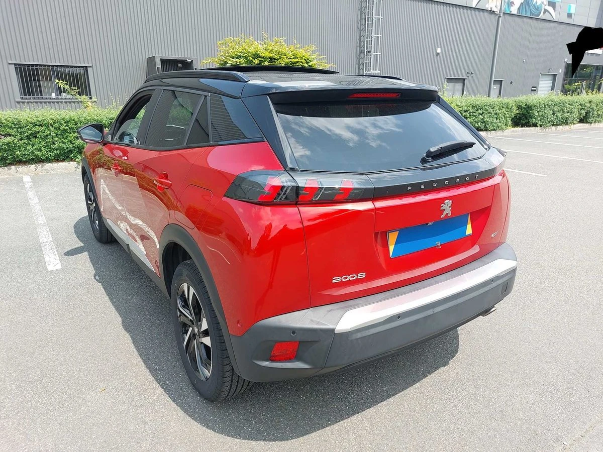 Peugeot 2008 1.5 GT-LINE * * PANORAMA* *  - изображение 9