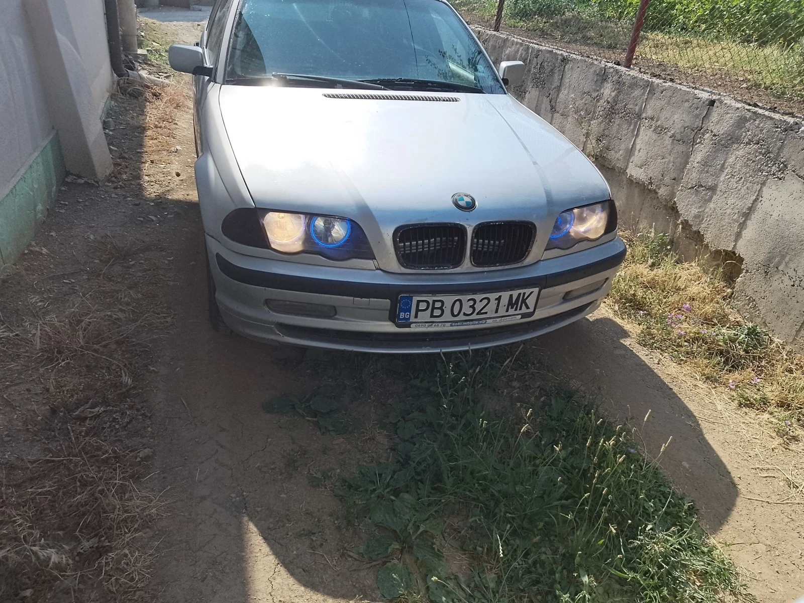 BMW 318  - изображение 5