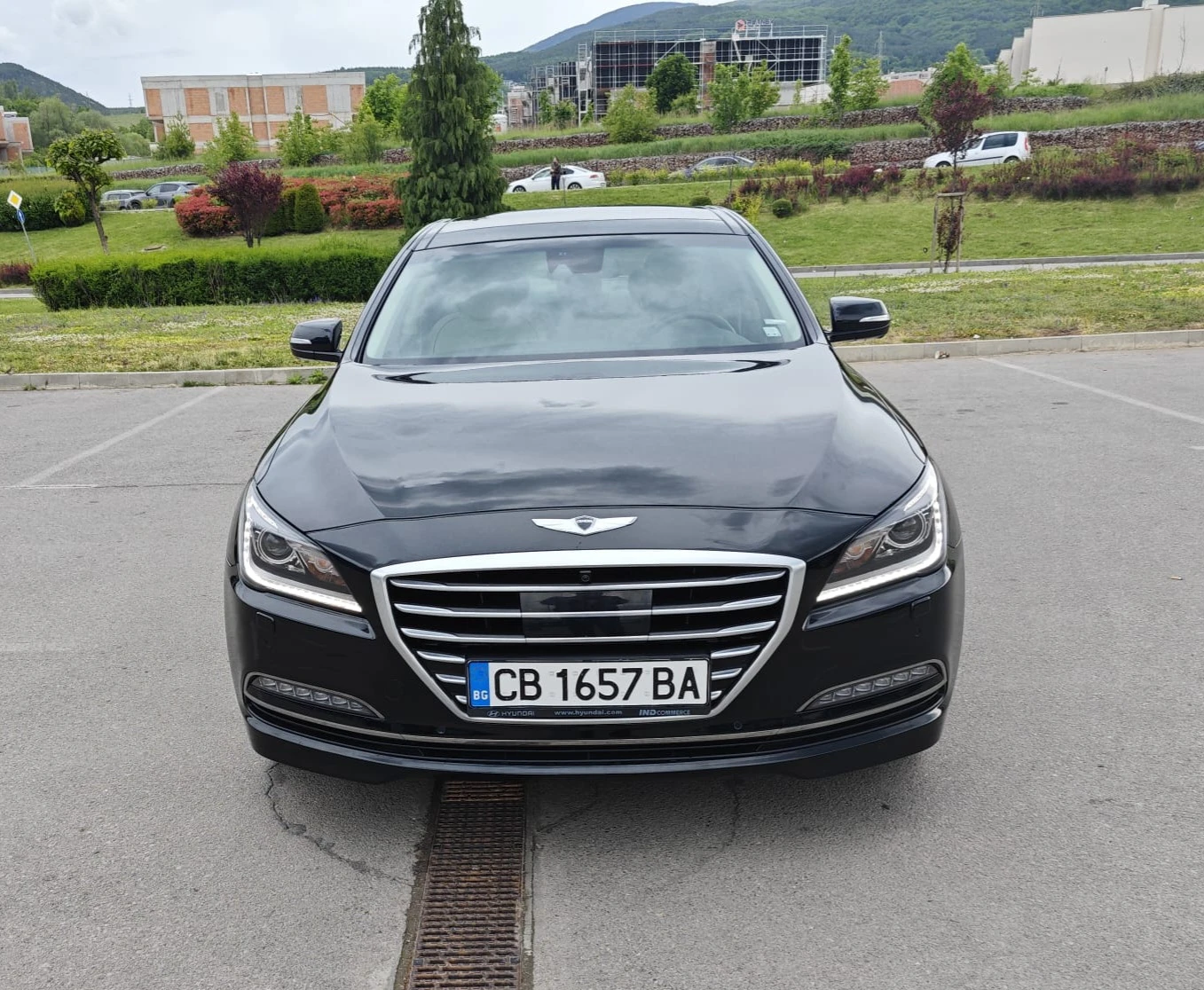Hyundai Genesis 3.8 V6 4х4 HTRAC 315 к.с. от БЪЛГАРИЯ - изображение 2