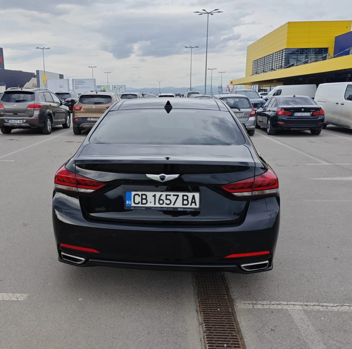 Hyundai Genesis 3.8 V6 4х4 HTRAC 315 к.с. от БЪЛГАРИЯ - изображение 4