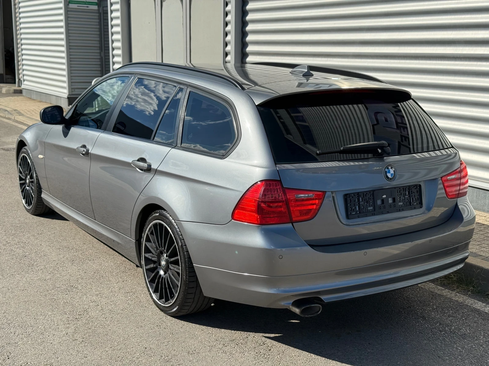 BMW 320 320xDrive+ 184kc+ Automatic+ Подгрев+ Навигация - изображение 3