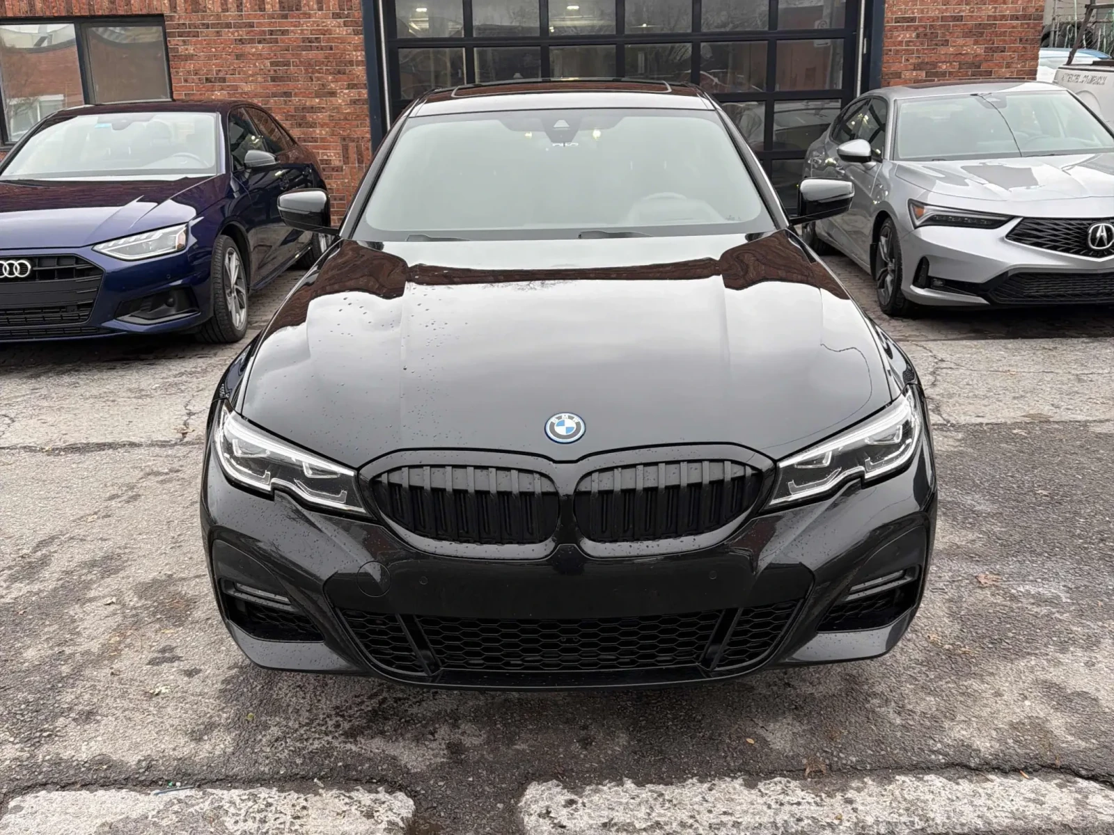 BMW 330 * e* CARFAX *    | Mobile.bg   4