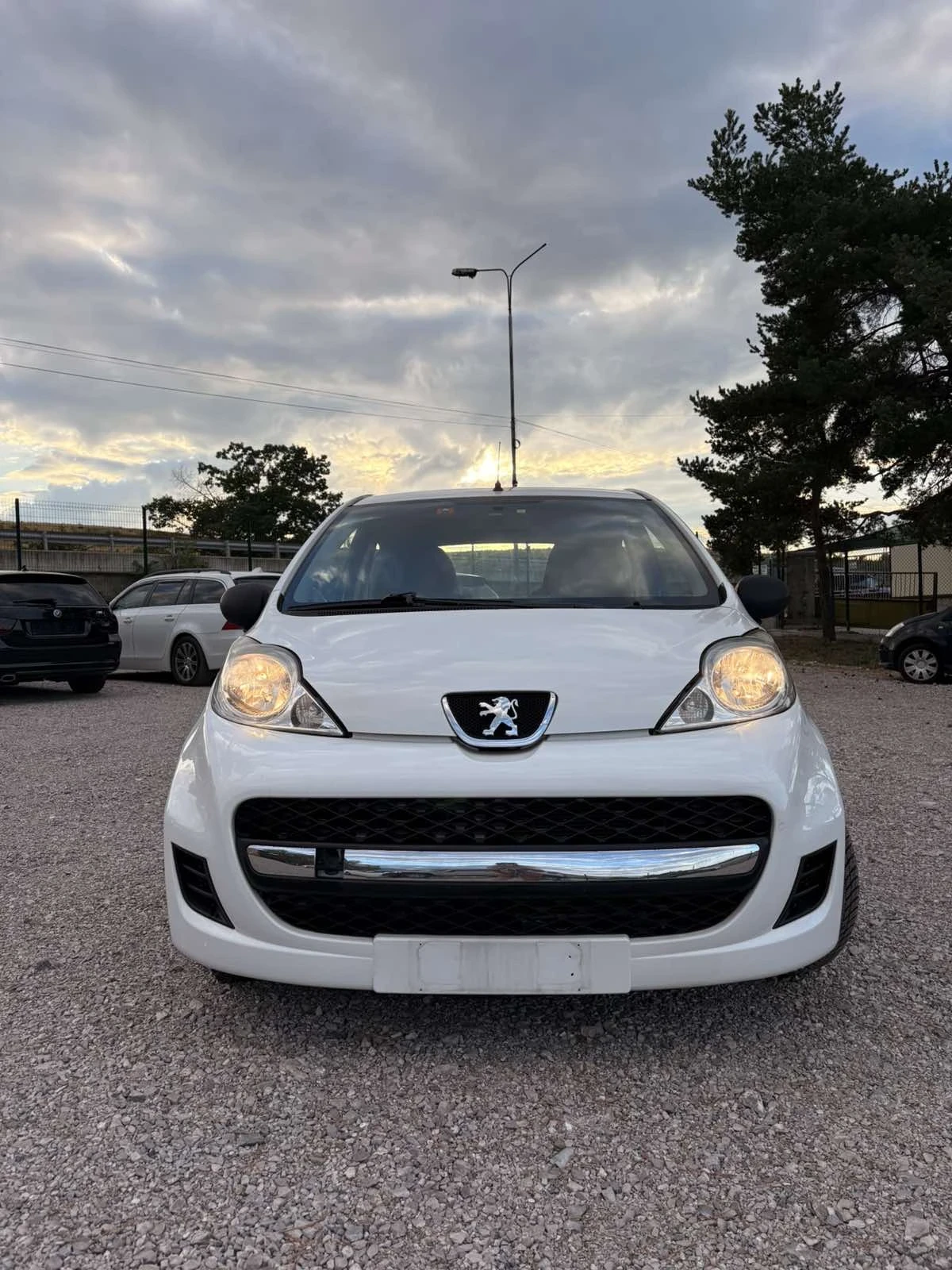 Peugeot 107 1.0  / 1+ 1  | Mobile.bg   2