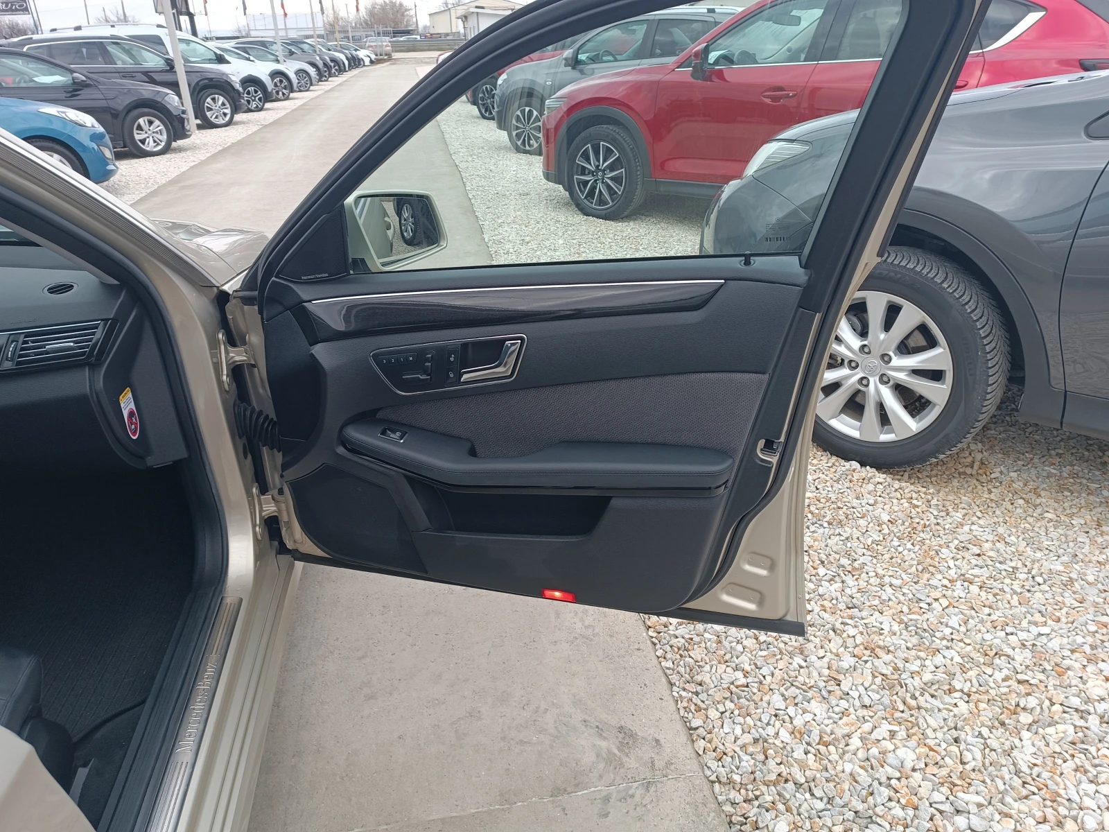 Mercedes-Benz E 350 4Matic/265 k.c. | Mobile.bg � ����������� 10