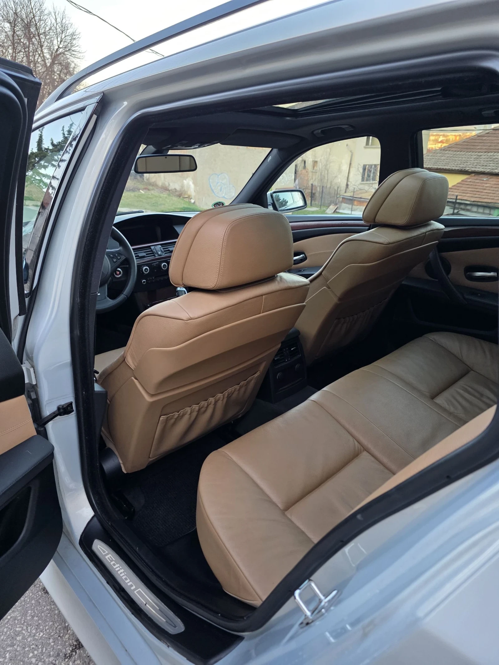 BMW 530 XD 235 * INDIVIDUAL * KEYLESS * SOFTCLOSE * МАСАЖ , снимка 9 - Автомобили и джипове - 53818056