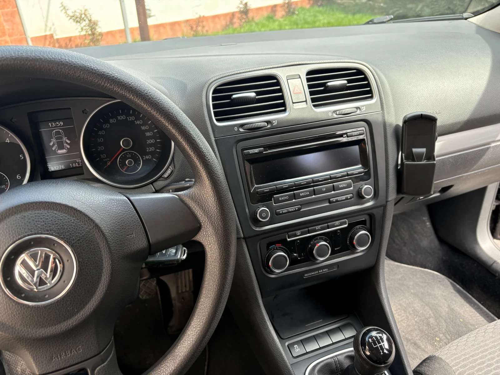 VW Golf, снимка 9 - Автомобили и джипове - 54089406