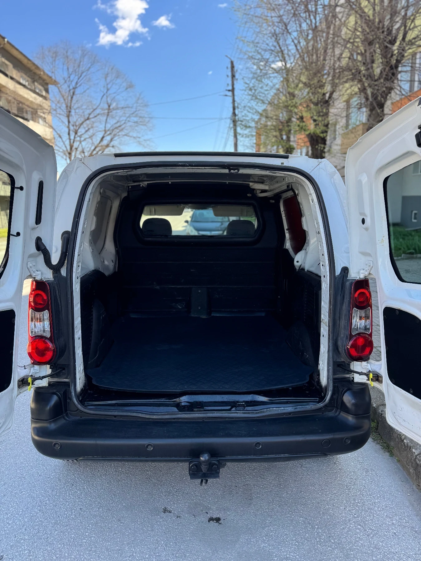 Peugeot Partner 1.6HDI FACELIFT EURO5, снимка 7 - Автомобили и джипове - 54171242