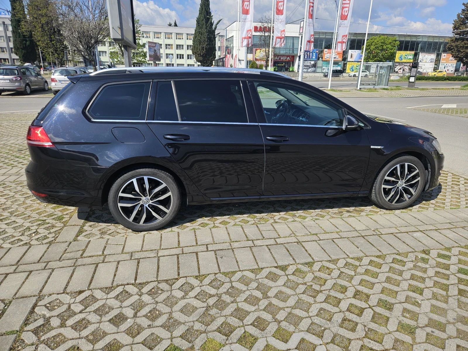 VW Golf TGI, снимка 4 - Автомобили и джипове - 54177599