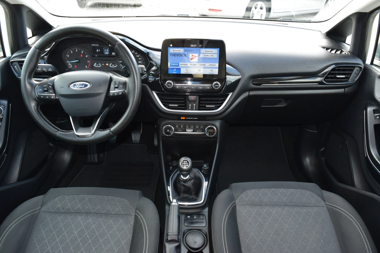 Ford Fiesta ACTIVE* 1.0Ecoboost* Keyless* Lineasist* Euro6D, снимка 12 - Автомобили и джипове - 54613073