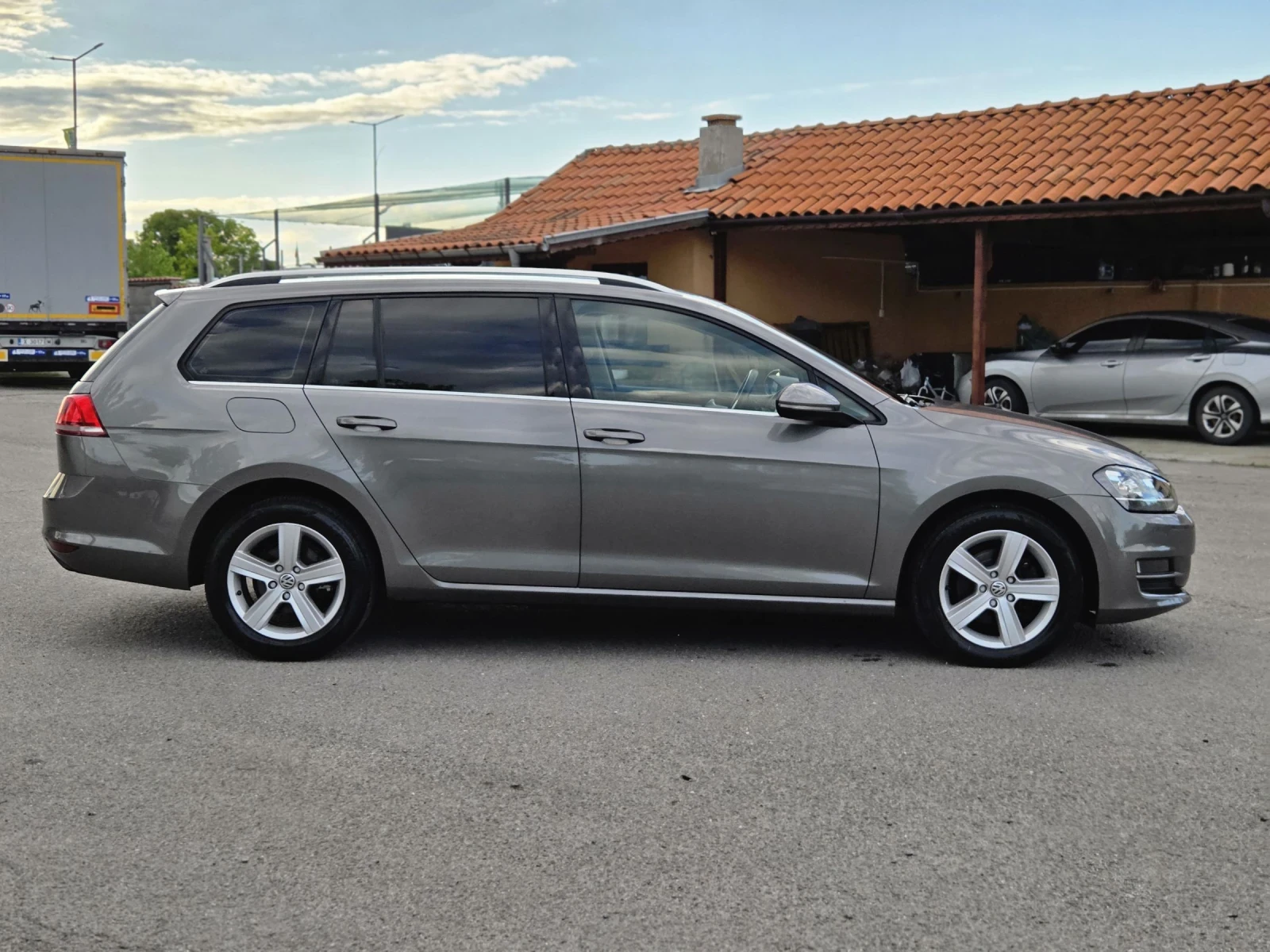 VW Golf 7 2.0TDI DSG6, снимка 6 - Автомобили и джипове - 54651776