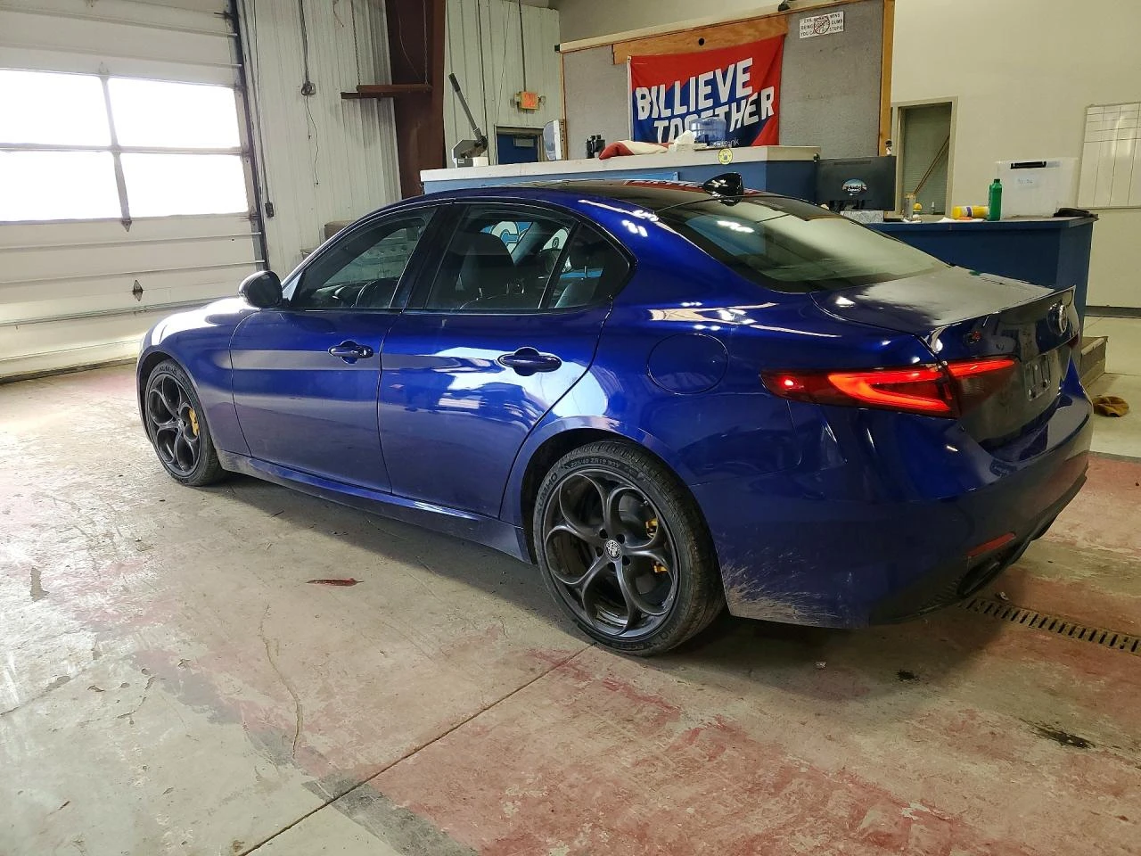 Alfa Romeo Giulia TI* 2.0 Turbo* 4X4* РЕАЛНИ КМ!, снимка 2 - Автомобили и джипове - 54663807