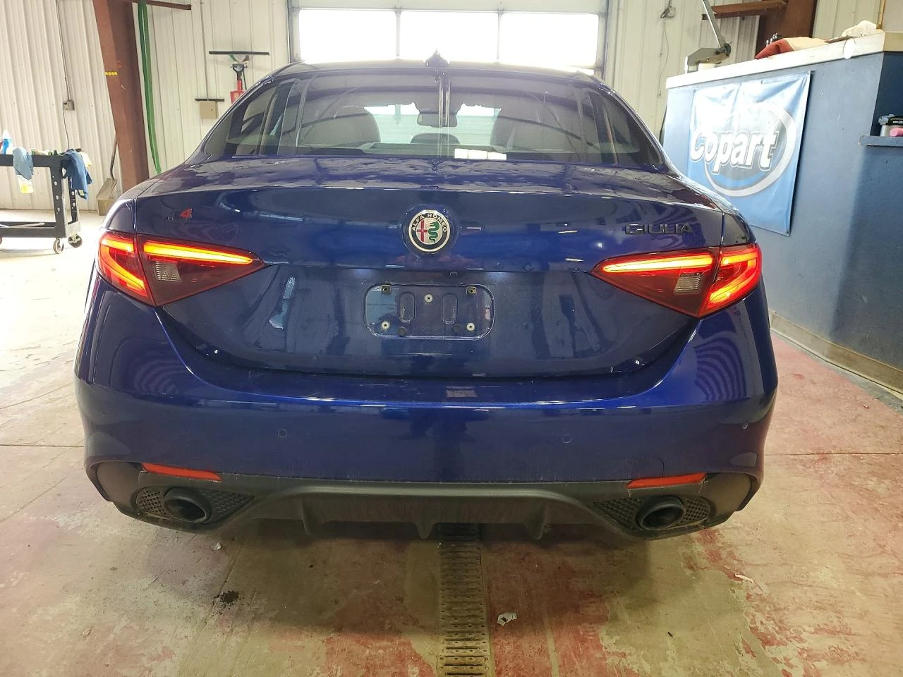 Alfa Romeo Giulia TI* 2.0 Turbo* 4X4* РЕАЛНИ КМ!, снимка 6 - Автомобили и джипове - 54663807