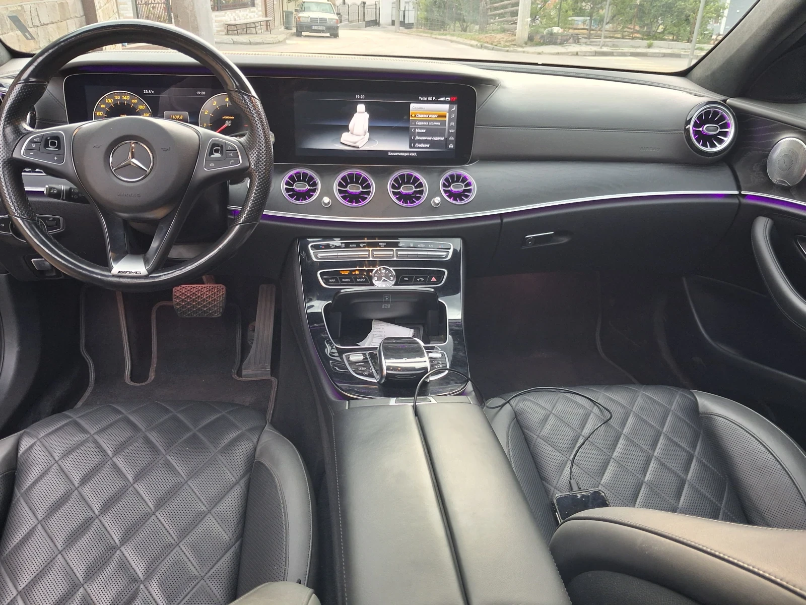 Mercedes-Benz E 350 AMG-DESIGNO-МАСАЖИ-ВАКУМ-РЕАЛЕН ПРОБЕГ!!, снимка 9 - Автомобили и джипове - 55316412