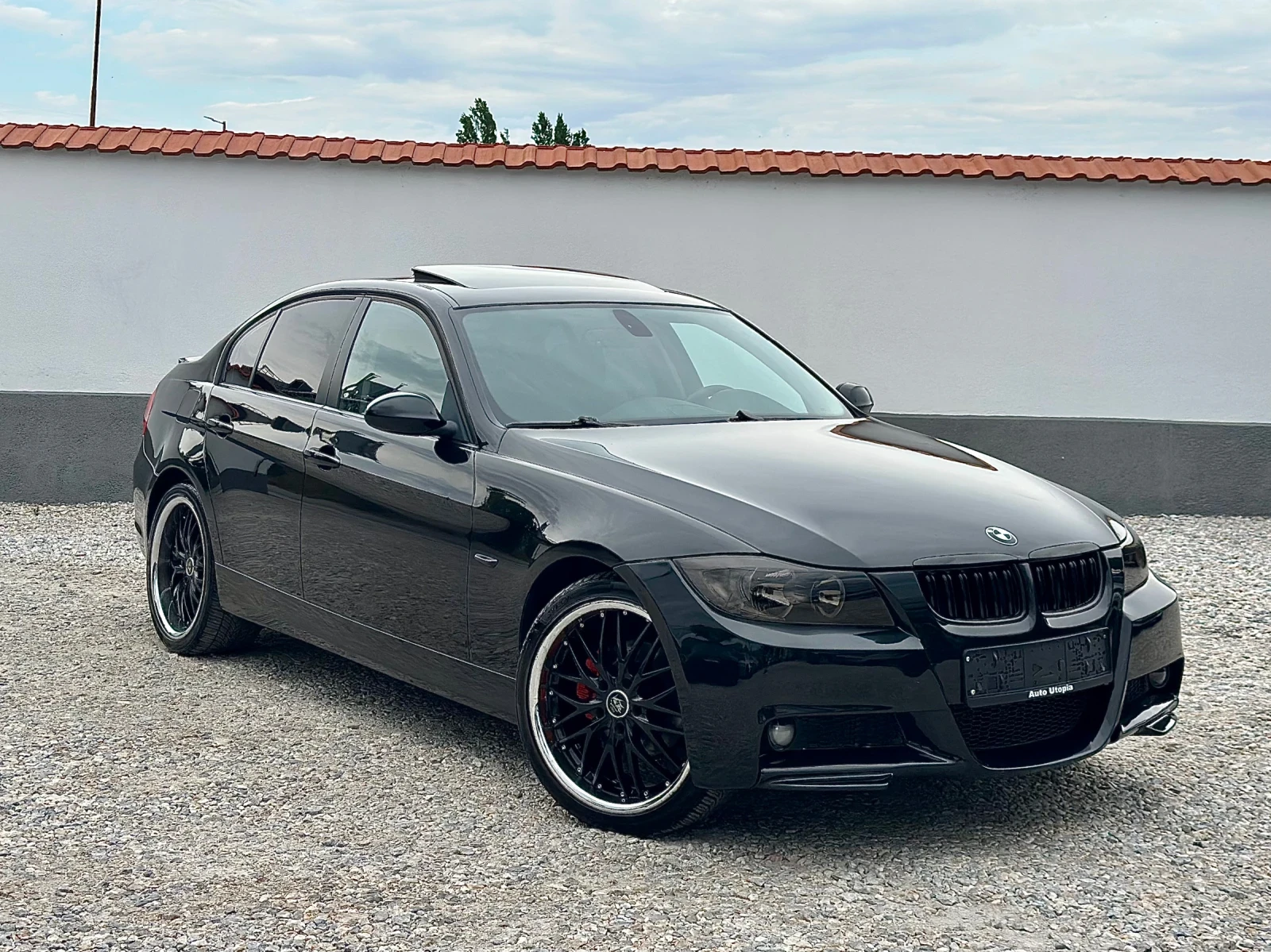 BMW 320 М-ПАКЕТ/АВТОМАТИК/НАВИГАЦИЯ/163, снимка 2 - Автомобили и джипове - 55407161
