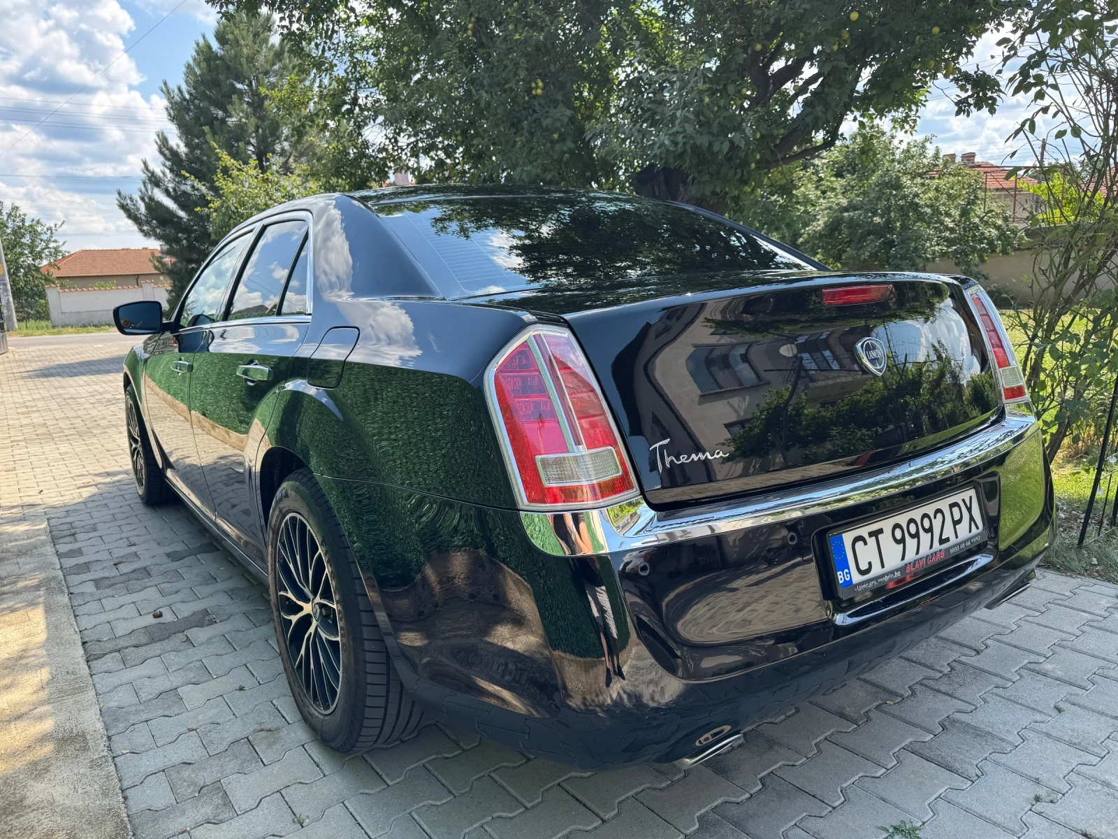 Chrysler 300c Lancia Thema Multijet, снимка 4 - Автомобили и джипове - 55539943
