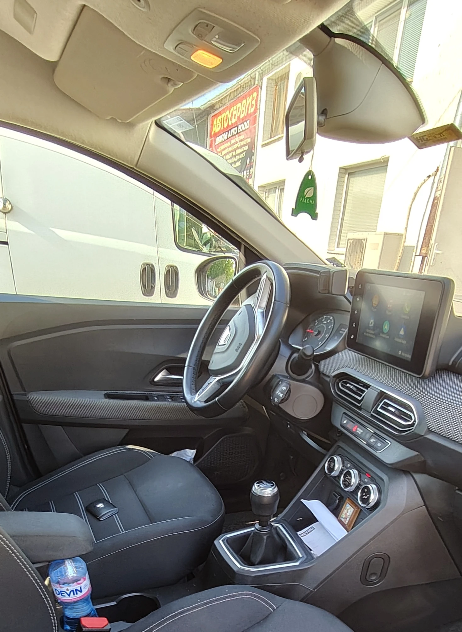 Dacia Logan Газ/Бензин, снимка 10 - Автомобили и джипове - 55617767