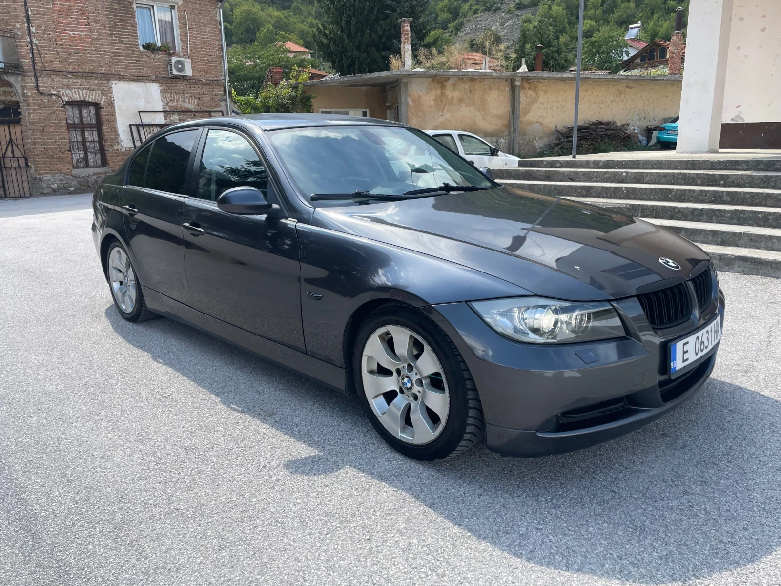 BMW 320