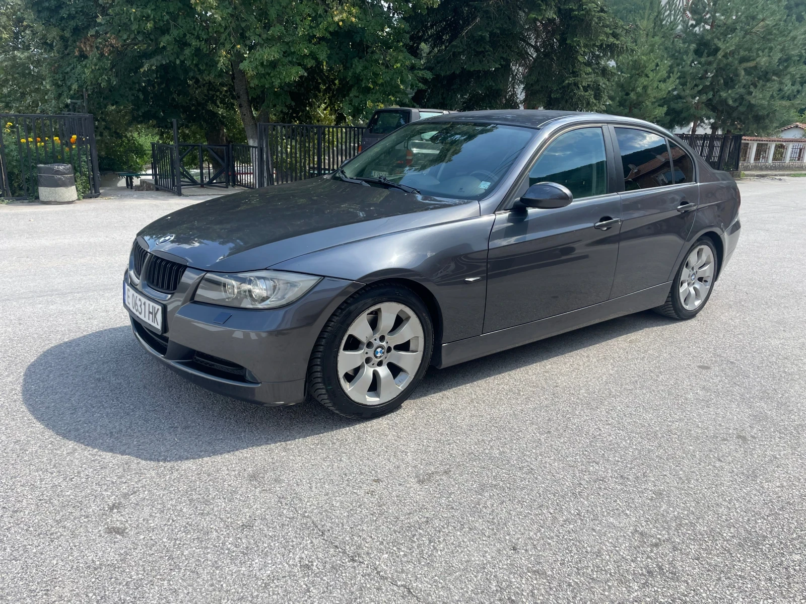 BMW 320, снимка 2 - Автомобили и джипове - 55708034