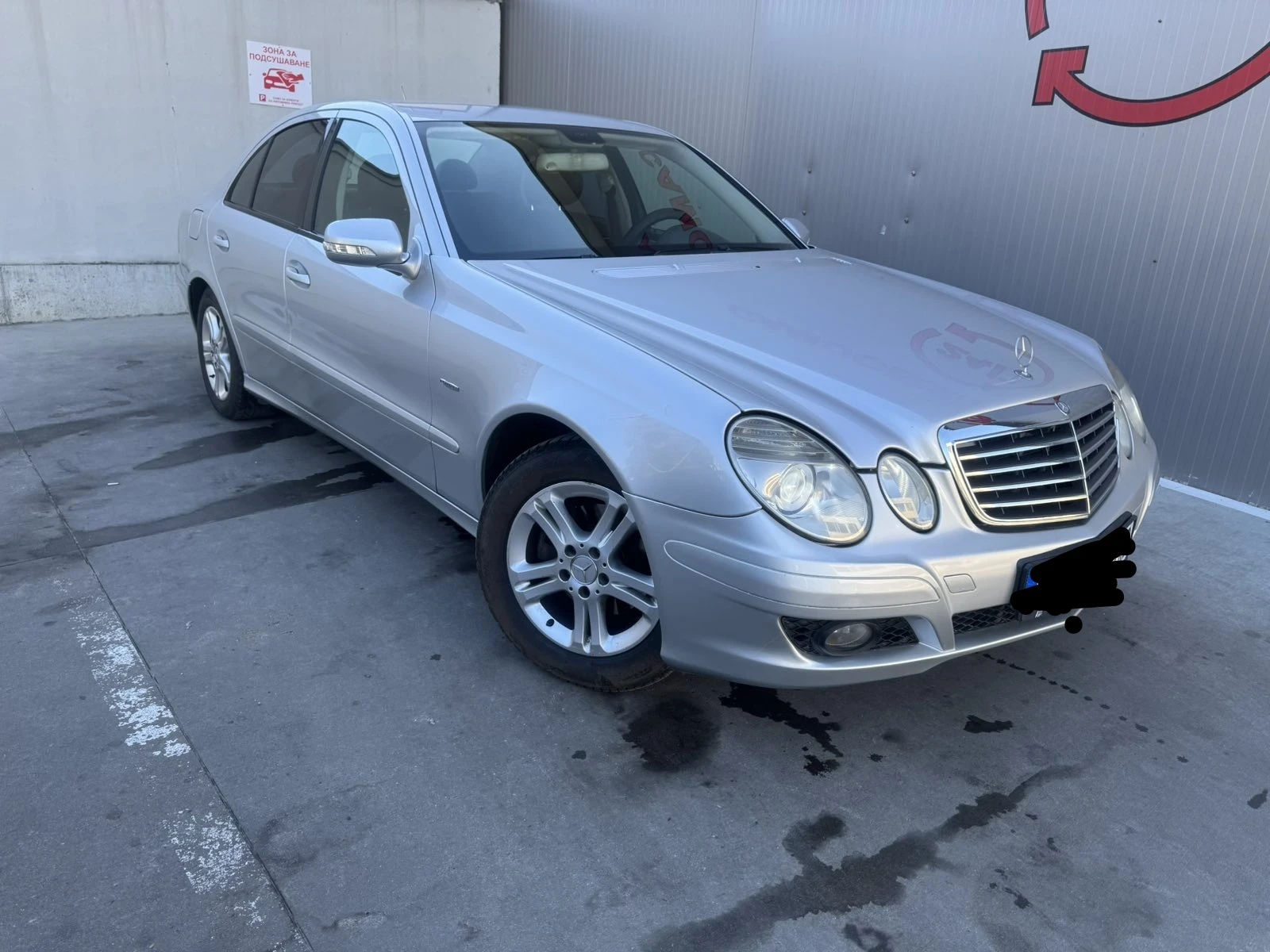Mercedes-Benz E 200 Фабричен МЕТАН 