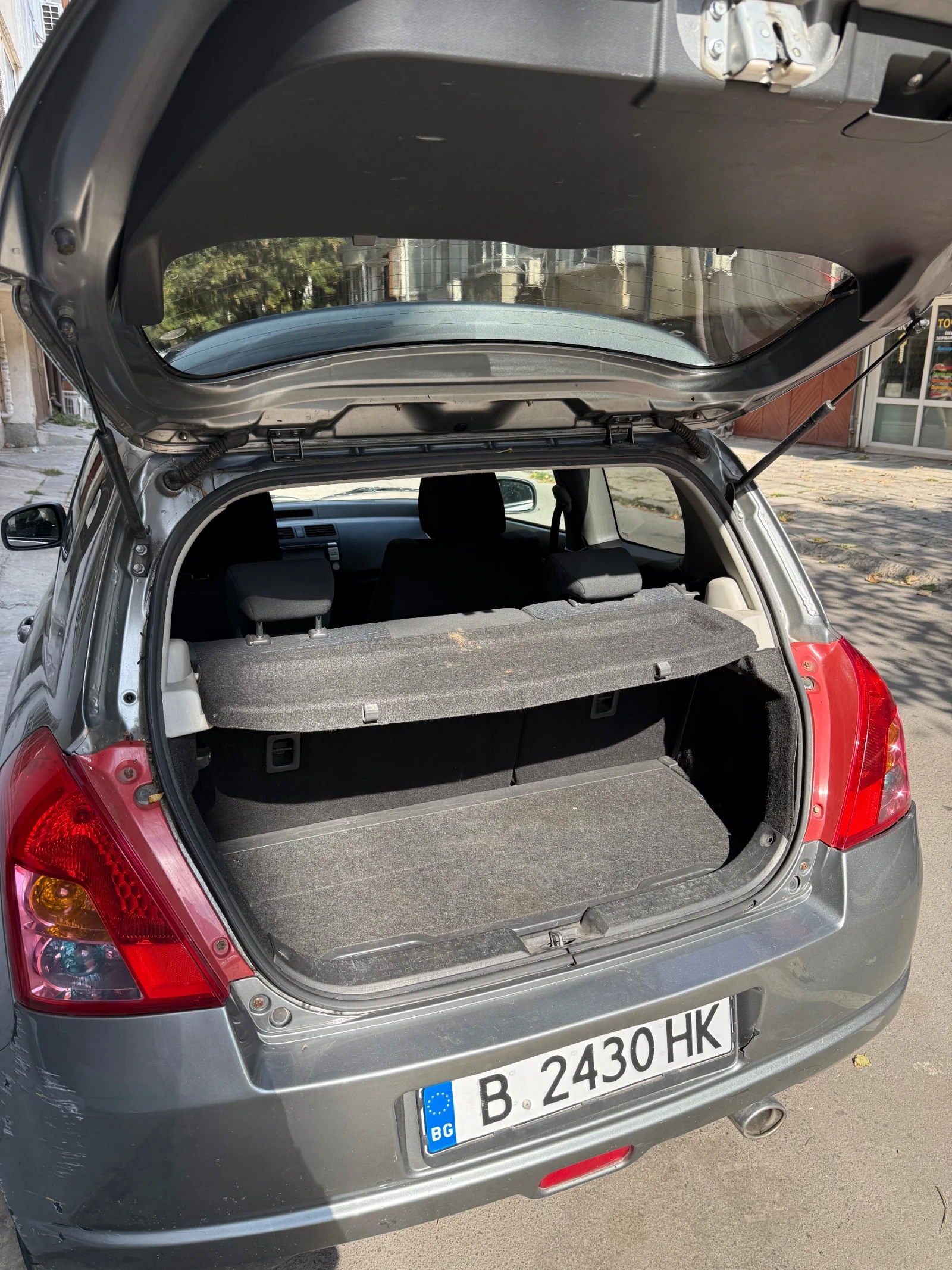 Suzuki Swift, снимка 8 - Автомобили и джипове - 56484081