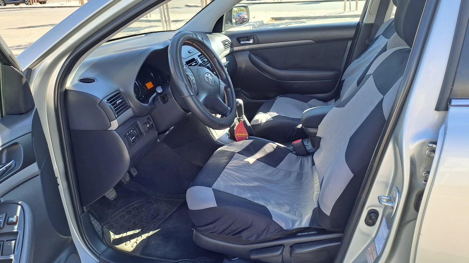 Toyota Avensis 1.8 I | Mobile.bg � ����������� 5