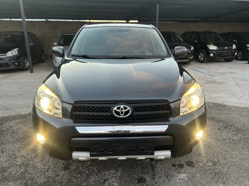 Toyota Rav4 2.2 D4D, снимка 5 - Автомобили и джипове - 49405439