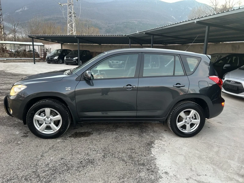 Toyota Rav4 2.2 D4D, снимка 3 - Автомобили и джипове - 49405439