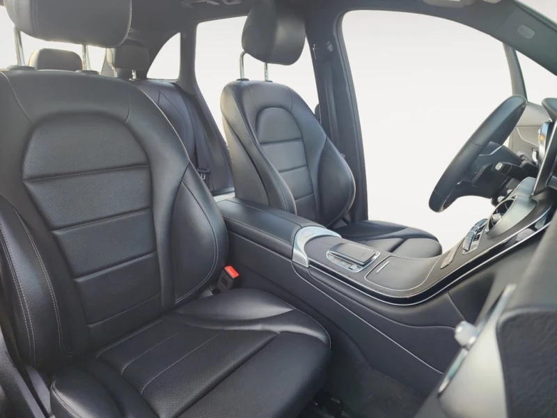 Mercedes-Benz GLC 300 2022 * CARFAX * БЕЗ ПЪРВОНАЧАЛНА ВНОСКА, снимка 9 - Автомобили и джипове - 52667586