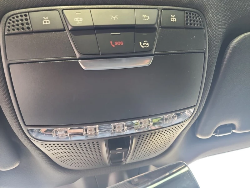 Mercedes-Benz GLC 300 2022 * CARFAX * БЕЗ ПЪРВОНАЧАЛНА ВНОСКА, снимка 14 - Автомобили и джипове - 52667586