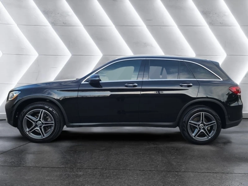 Mercedes-Benz GLC 300 2022 * CARFAX * БЕЗ ПЪРВОНАЧАЛНА ВНОСКА, снимка 4 - Автомобили и джипове - 52667586