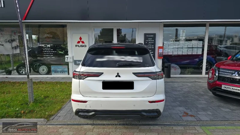 Mitsubishi Outlander 2.4PHEV/306HP/TOP/PANO/360/HUD/MEMO/YAMAHA/663g, снимка 4 - Автомобили и джипове - 52736272
