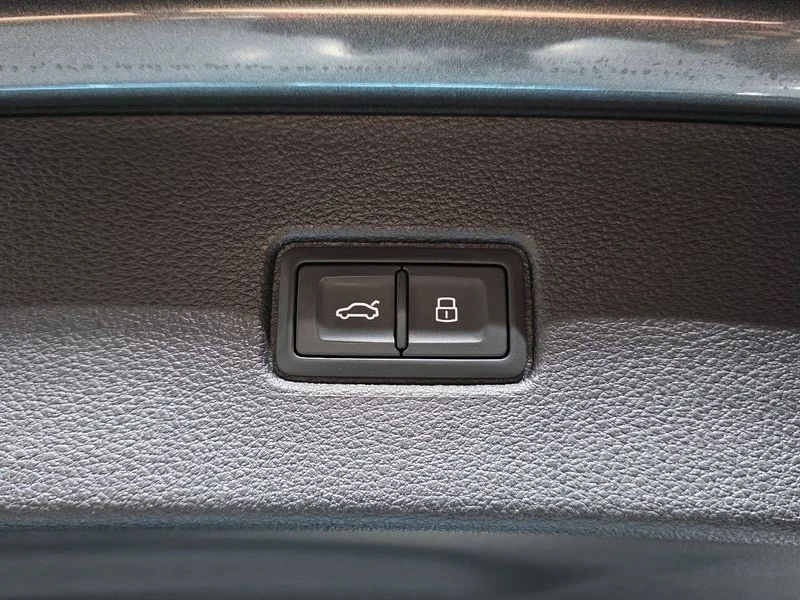 Audi Q7 3.0 DHX Automatic, снимка 15 - Автомобили и джипове - 55462901