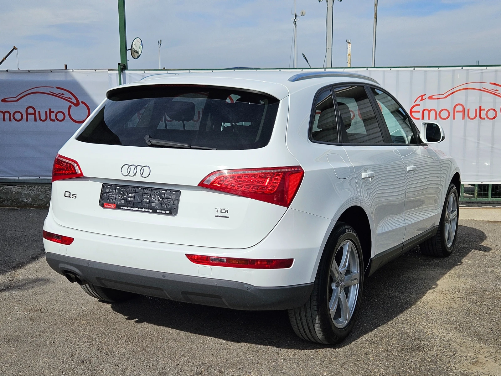 Audi Q5 2.0TDI/143k.c/6ck/ACC/LED/КСЕНОН/БЛУТУТ/EURO5A/ТОП - изображение 3