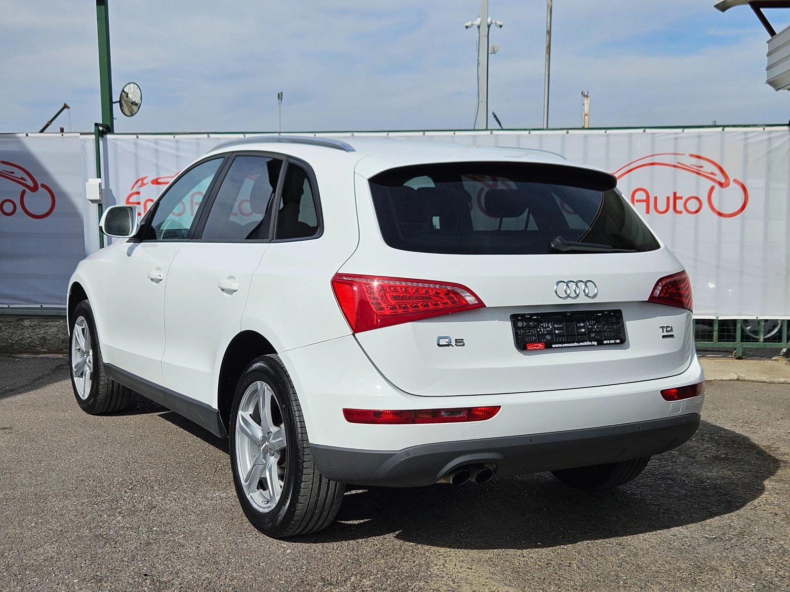 Audi Q5 2.0TDI/143k.c/6ck/ACC/LED/КСЕНОН/БЛУТУТ/EURO5A/ТОП - изображение 5