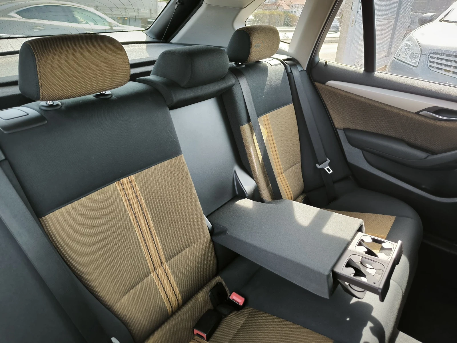 BMW X1 1.8D xDrive 4x4, снимка 12 - Автомобили и джипове - 53802390