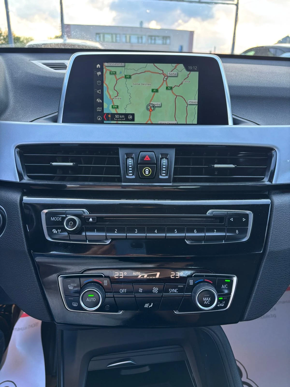 BMW X1 2.0D* 150k.c* Msport* Сервизна История* , снимка 8 - Автомобили и джипове - 54554519