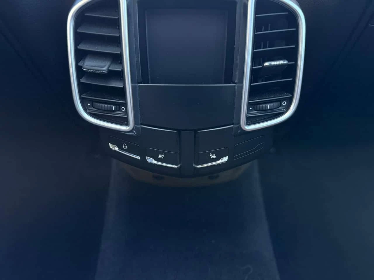 Porsche Cayenne | CARFAX | ПОДГРЕВ | ПАНОРАМА | , снимка 15 - Автомобили и джипове - 54886957