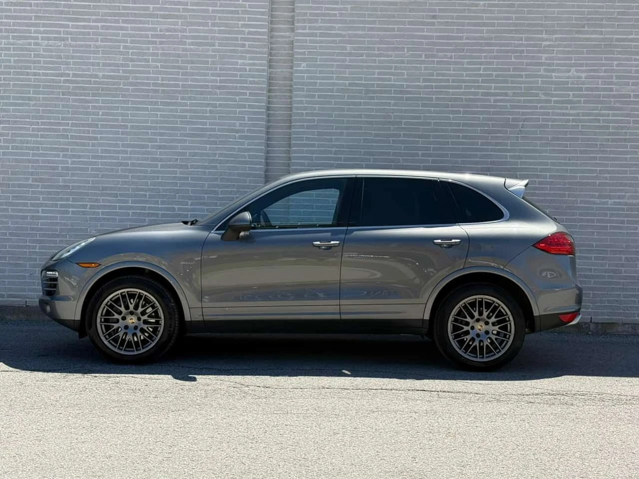 Porsche Cayenne | CARFAX | ПОДГРЕВ | ПАНОРАМА | , снимка 2 - Автомобили и джипове - 54886957