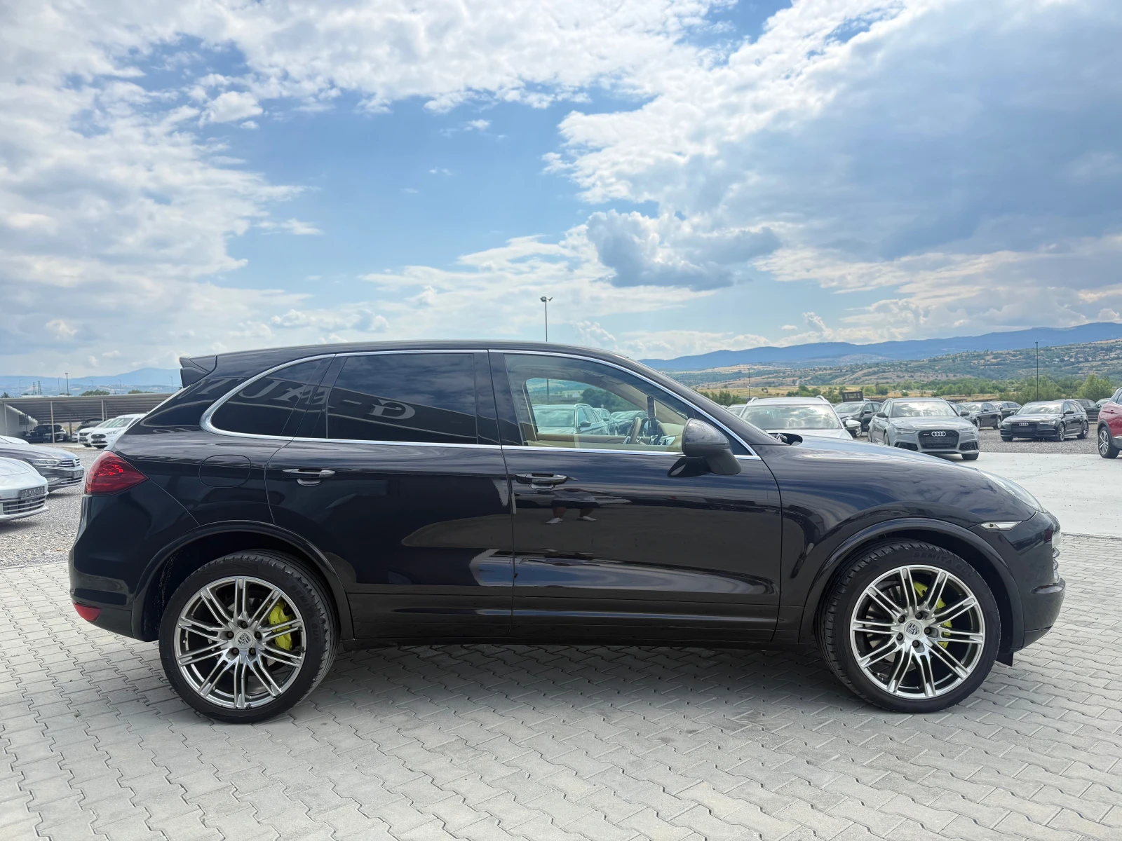 Porsche Cayenne 3.0TDI Собствен лизинг !!!, снимка 4 - Автомобили и джипове - 55228521