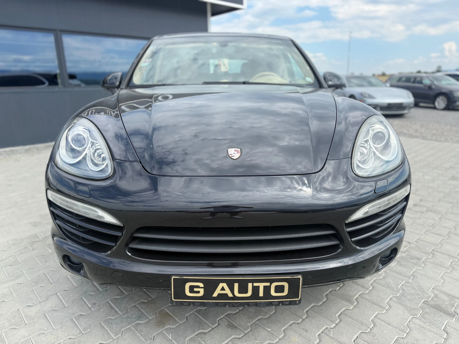Porsche Cayenne 3.0TDI Собствен лизинг !!!, снимка 2 - Автомобили и джипове - 55228521