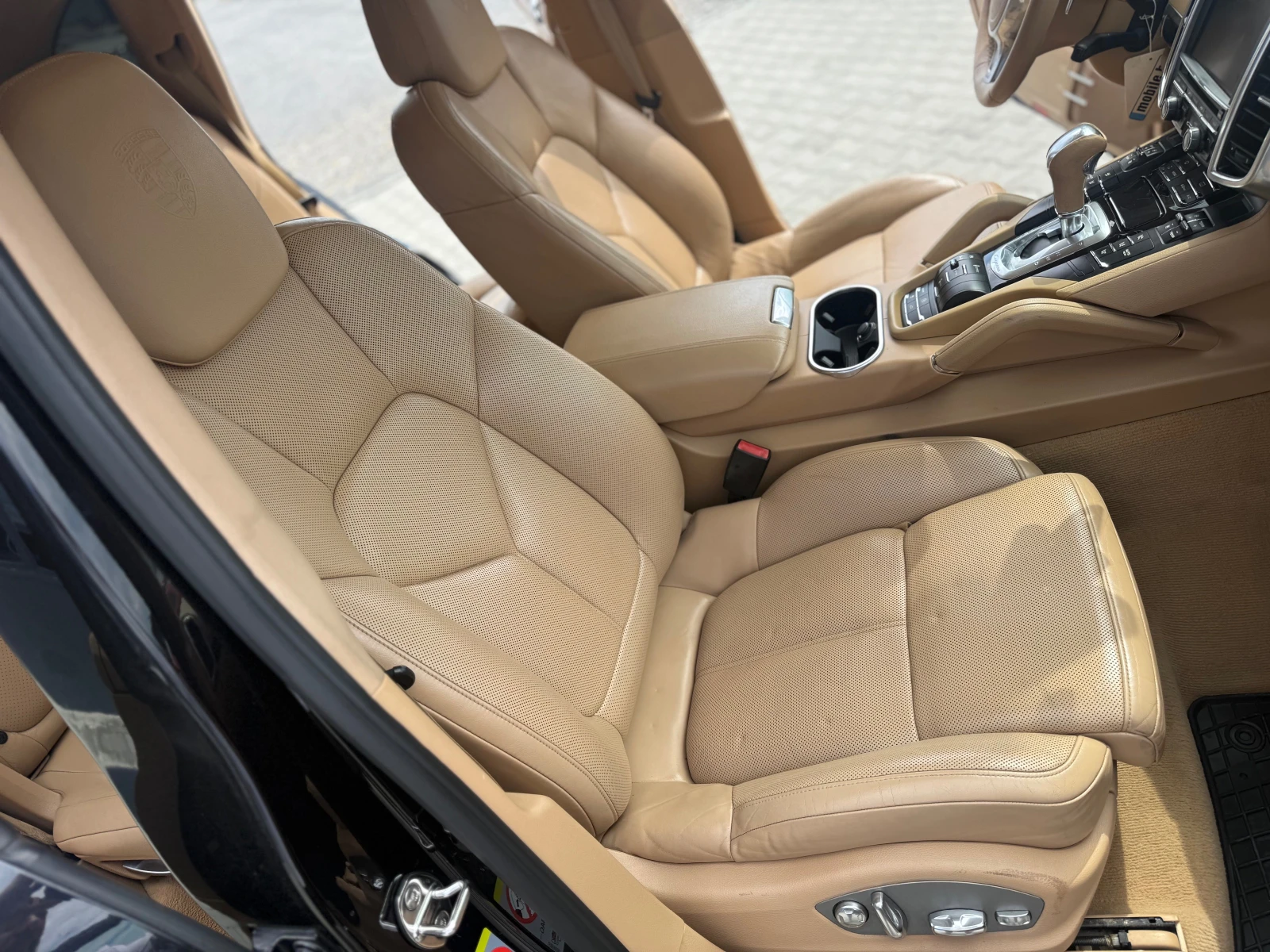 Porsche Cayenne 3.0TDI Собствен лизинг !!!, снимка 15 - Автомобили и джипове - 55228521