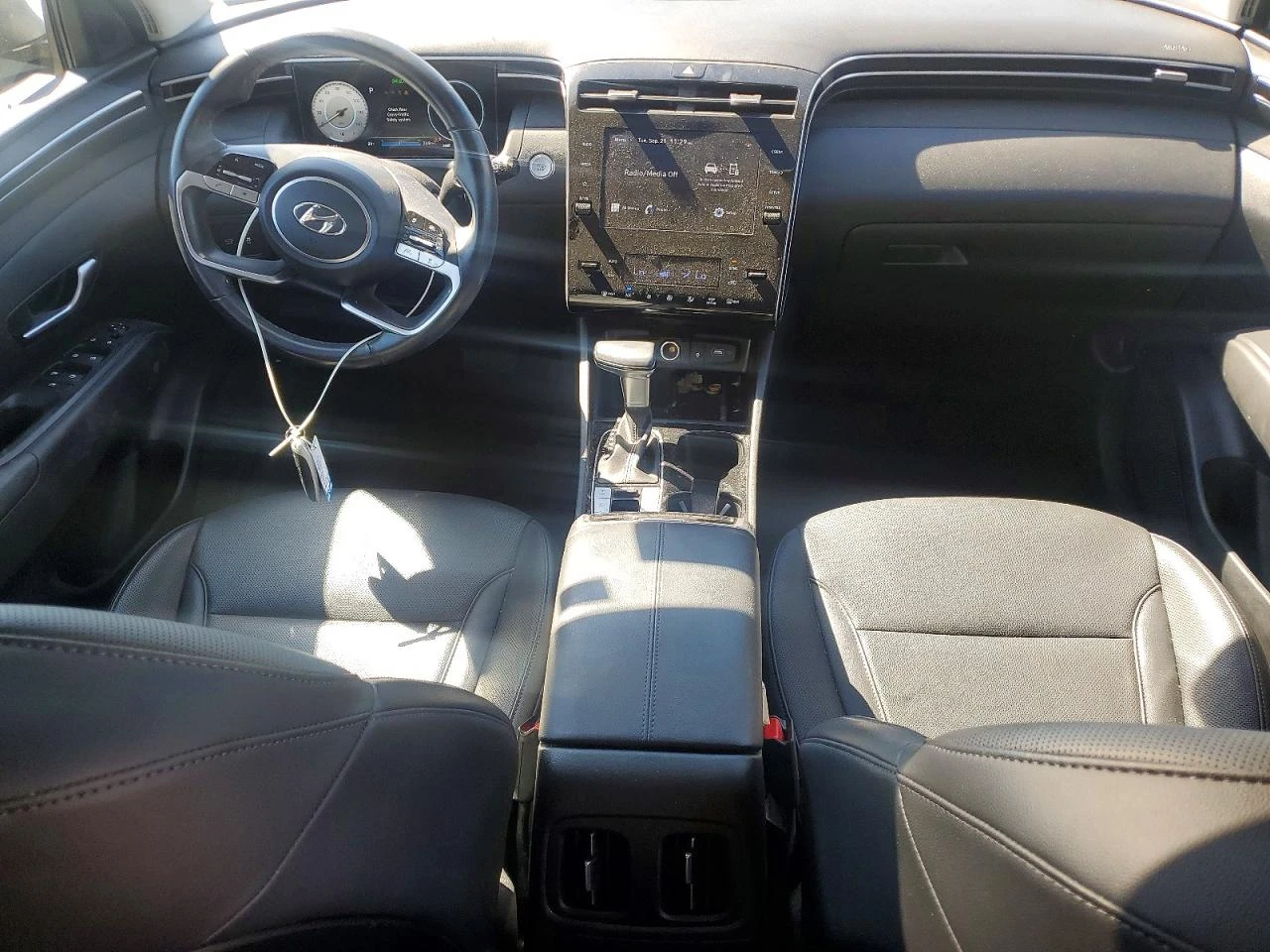 Hyundai Tucson 2.5l Sel, снимка 8 - Автомобили и джипове - 56511397