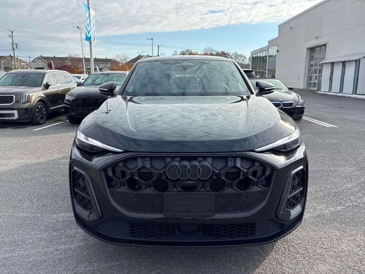 Audi Q5 S LINE | CARFAX | БЕЗ ИНЦИДЕНТИ , снимка 2 - Автомобили и джипове - 56621029